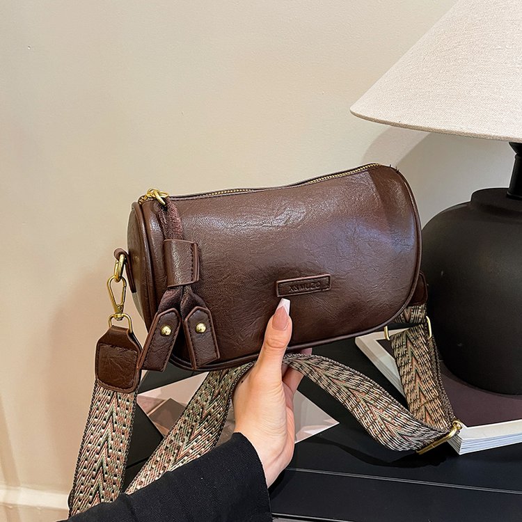 129.9USD--Charming, Fashionable and Soft Shoulder Bag